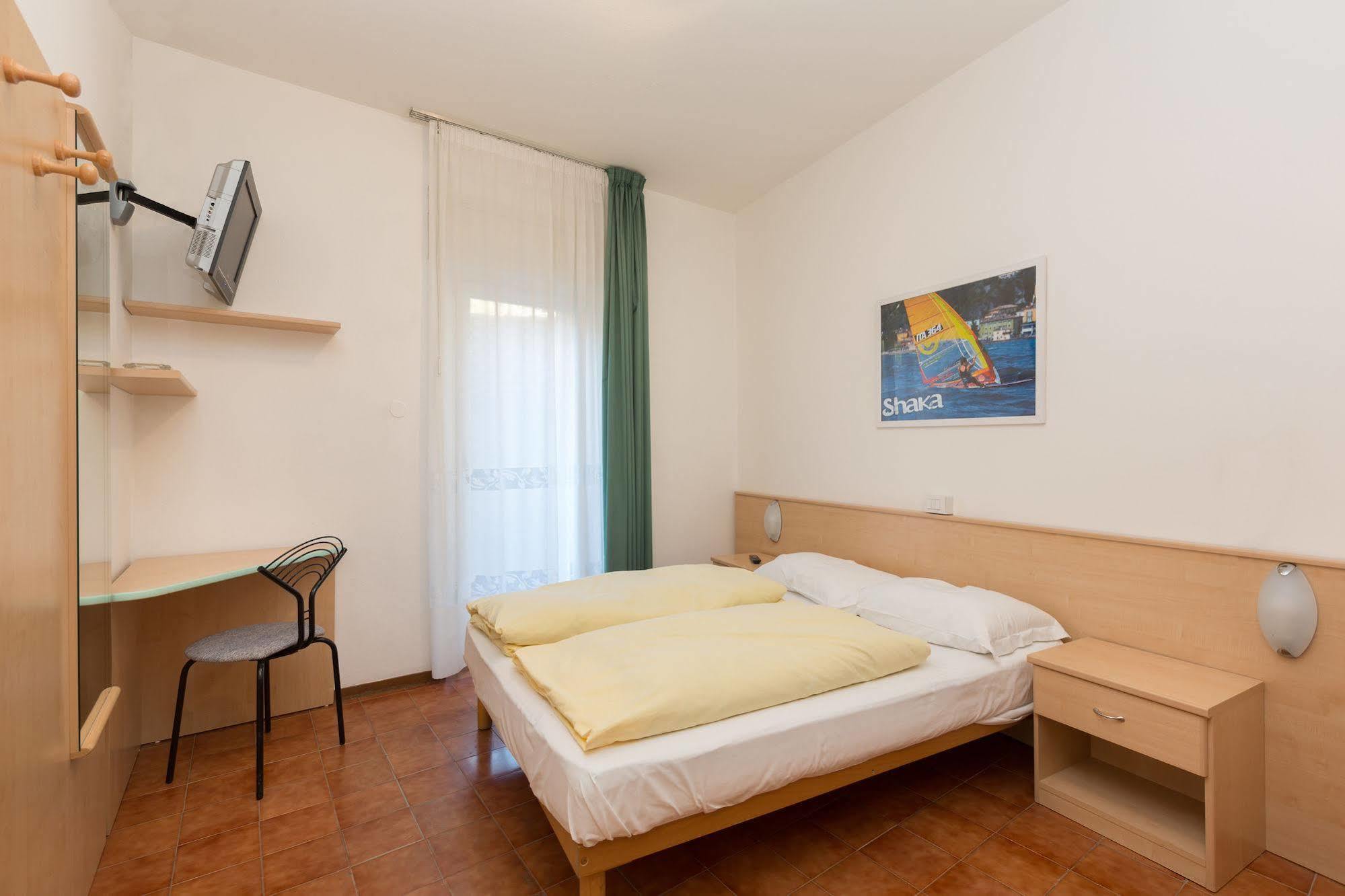 Bed and Breakfast Casa Nataly Torbole Sul Garda Exterior foto