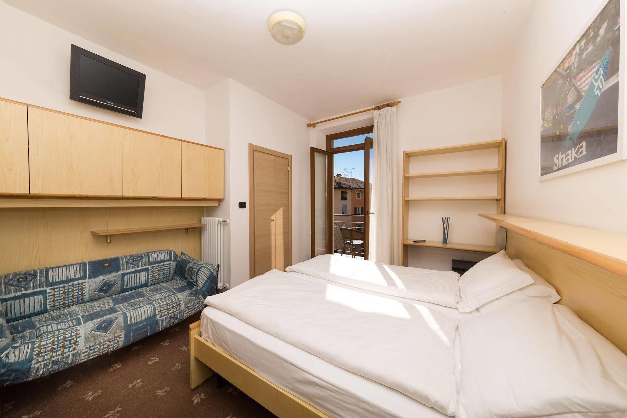 Bed and Breakfast Casa Nataly Torbole Sul Garda Exterior foto