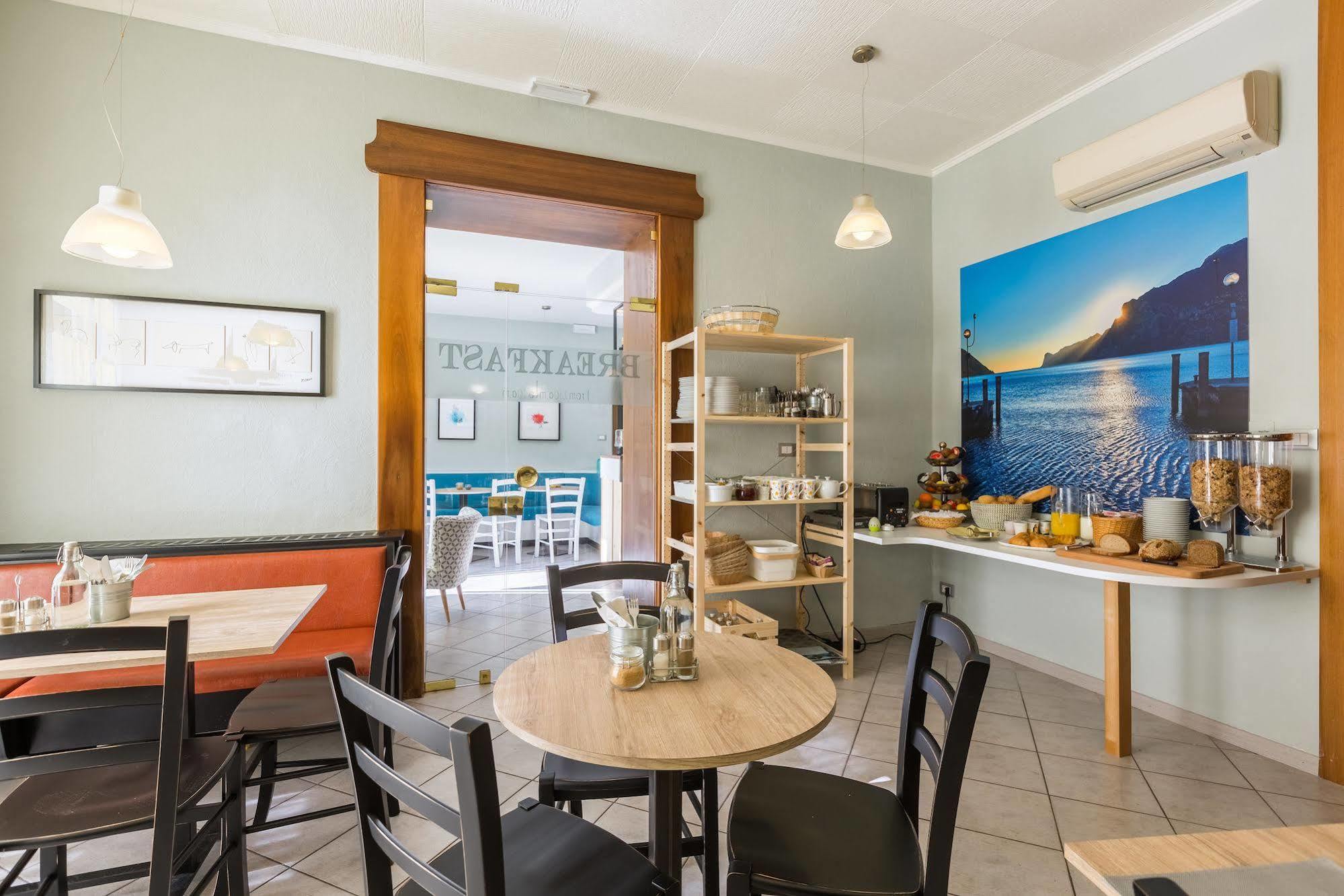 Bed and Breakfast Casa Nataly Torbole Sul Garda Exterior foto